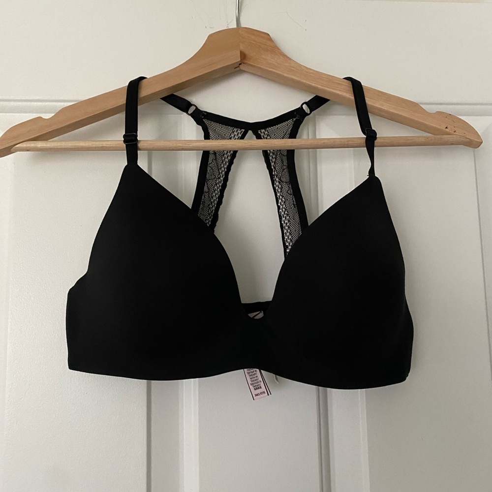 Victoria’s Secret T-Shirt Lightly Lined Wireless Lace Racerback Style Bra